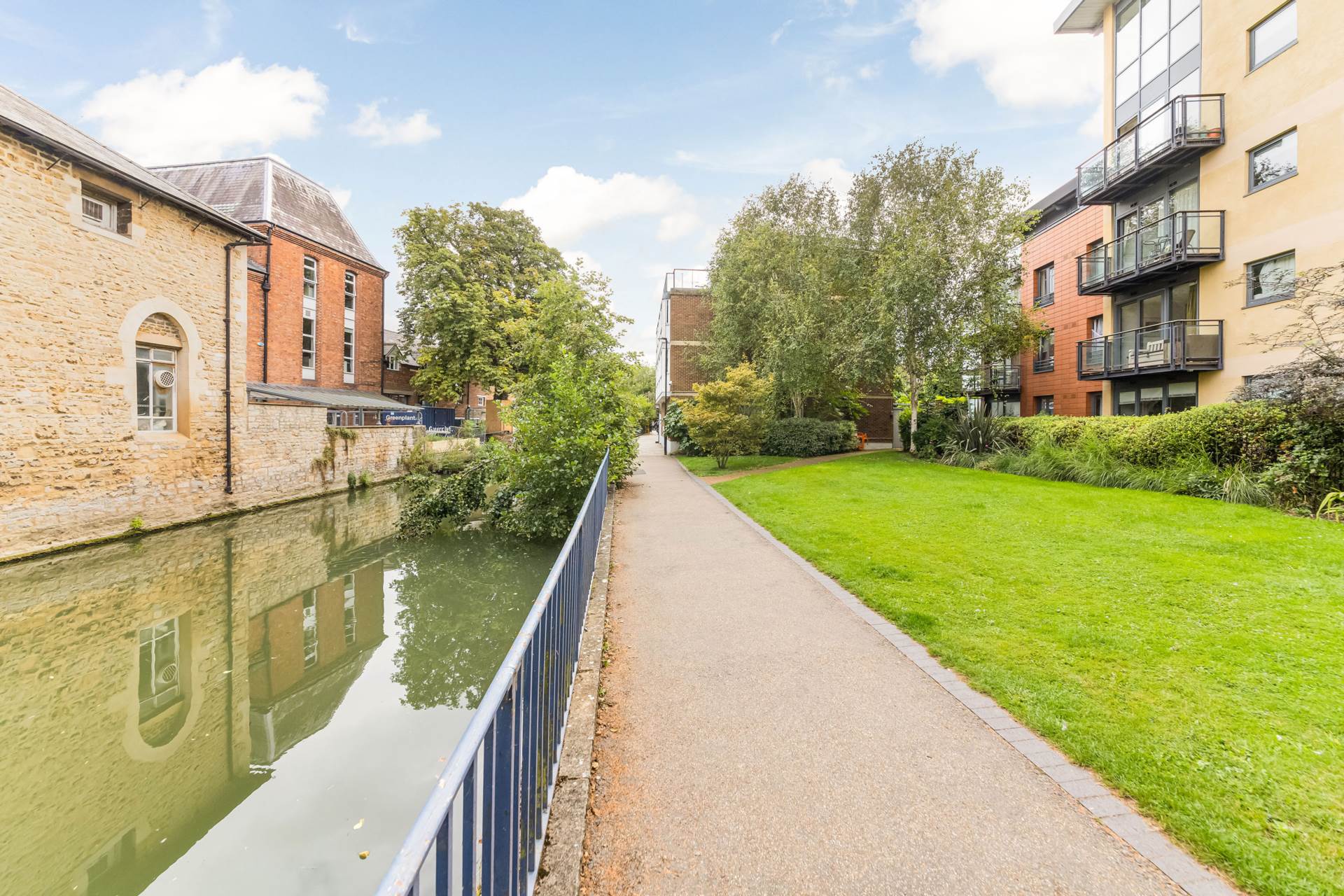 1 Bedroom Flat, Lower Fisher Row, City