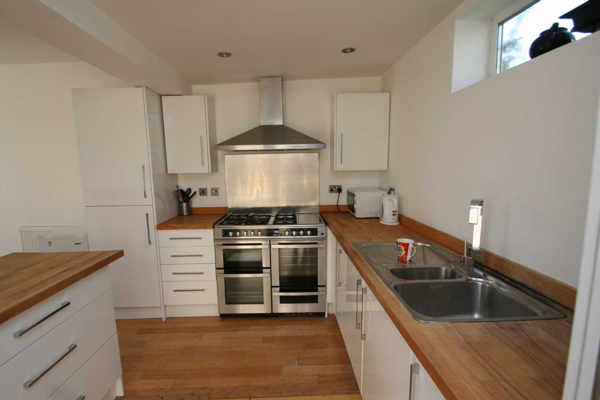 5 Bedroom End Terrace, Henley Street, East Oxford