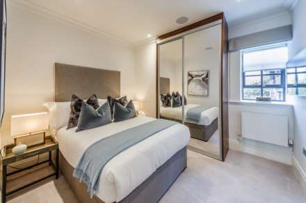 2 bed flat to rent in London W6