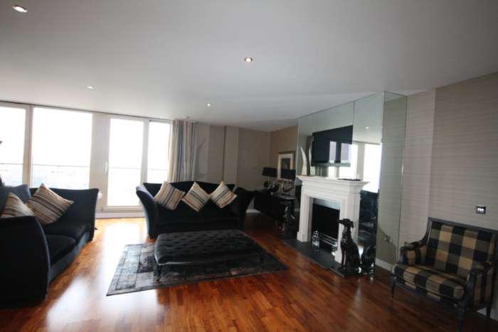 3 Bedroom Apartment, Leftbank, Manchester