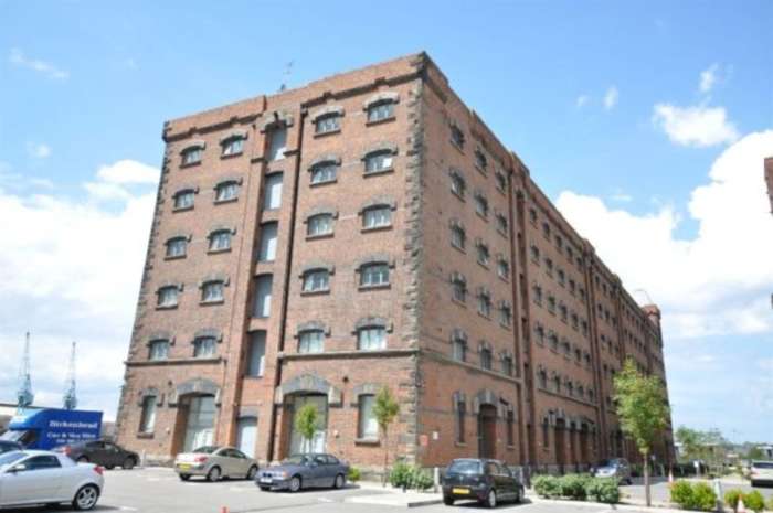 2 Bedroom Apartment, East float Quay, Birkenhead