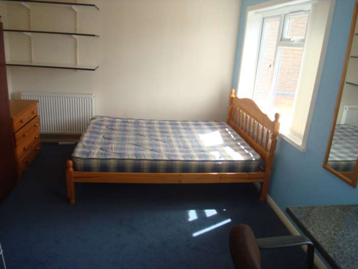 Parkway Properties - 1 Bedroom Room (Double), Spring Terrace, Reading