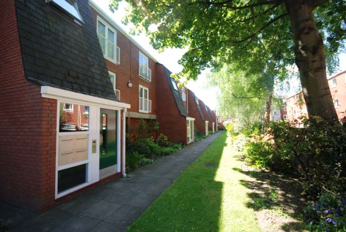 St Johns Gardens