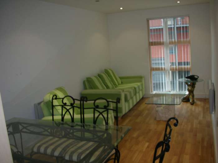 2 Bedroom Apartment, Manchester