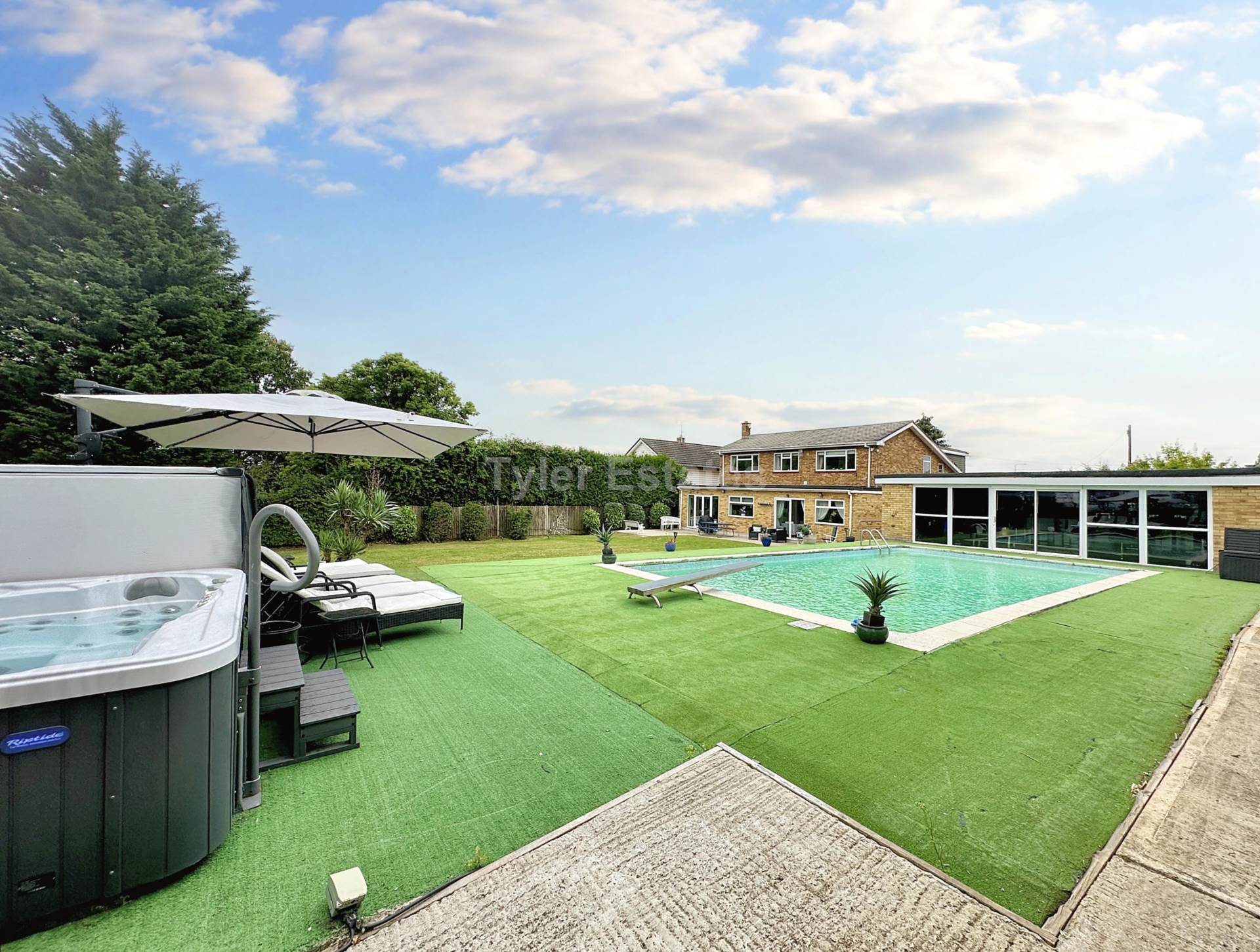 5 Bedroom Detached, Noak Hill Road, Billericay
