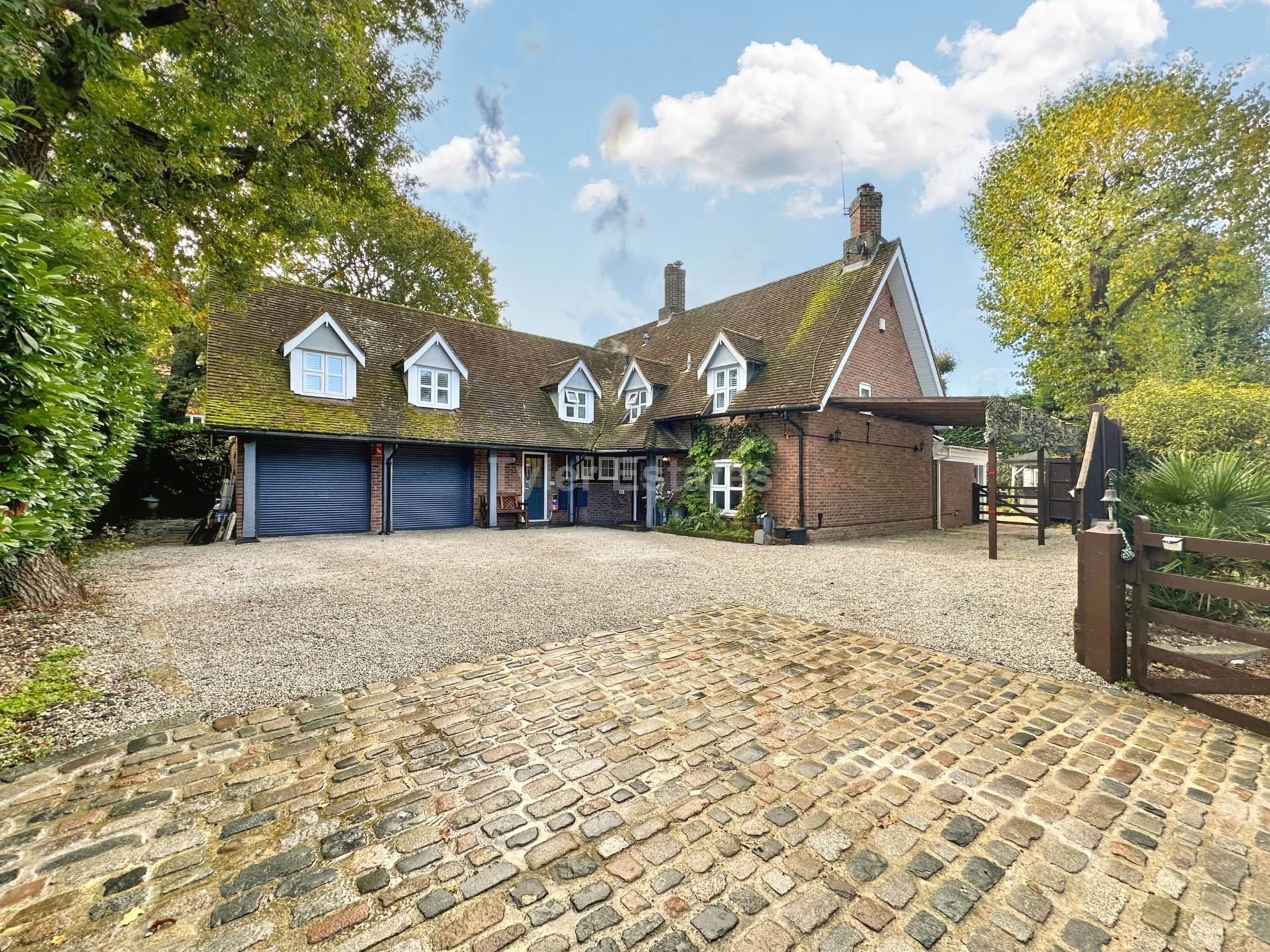 5 Bedroom Detached, Kimberley Drive, Noak Bridge