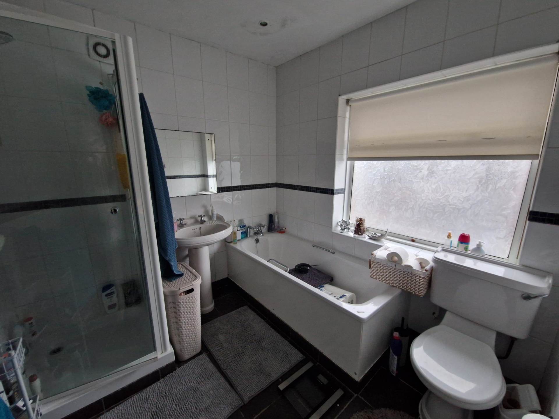 Gunnersbury Lane, Acton, Image 3