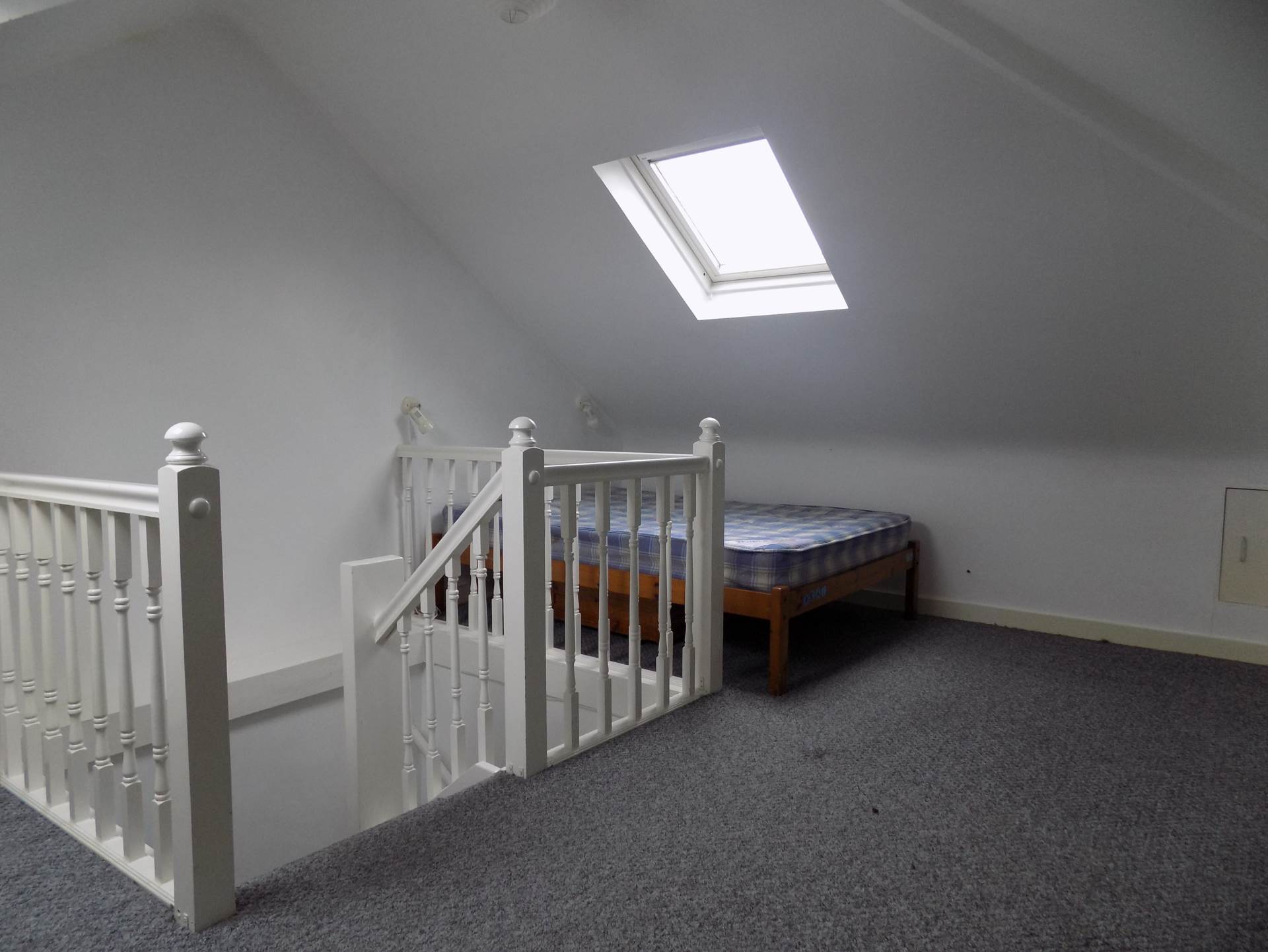 Gunnersbury Lane, Acton, Image 7