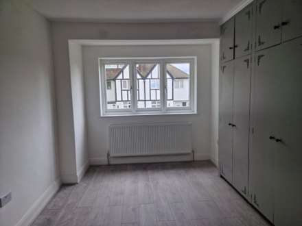 The Ridgeway, Acton, Image 7