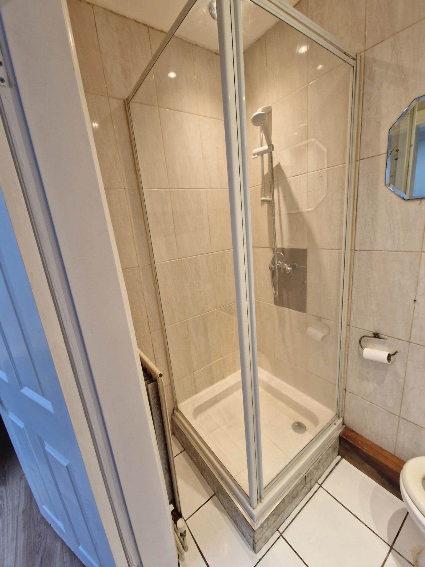 Gunnersbury Avenue, Ealing, Image 5