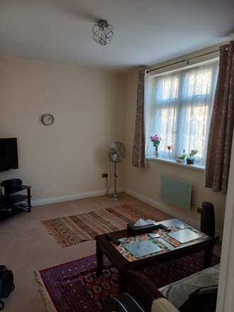 Norwood Green, Image 3