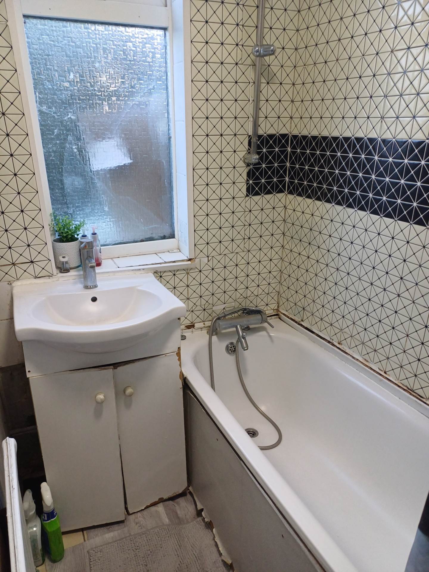 Lily Gardens, Alperton, Image 6