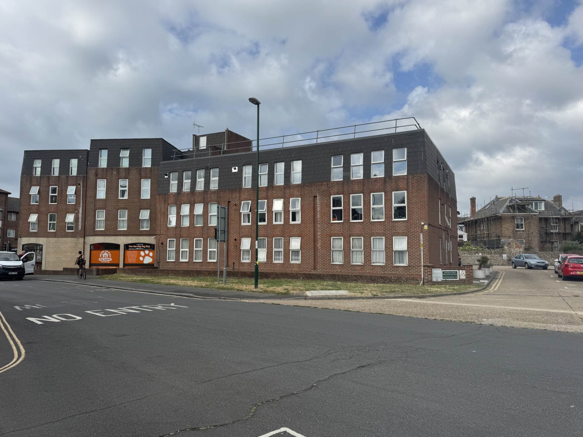 Harfield Court, Bognor Regis, Image 8