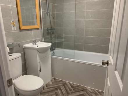 Harfield Court, Bognor Regis, Image 3