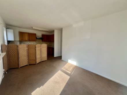 Harfield Court, Bognor Regis, Image 5