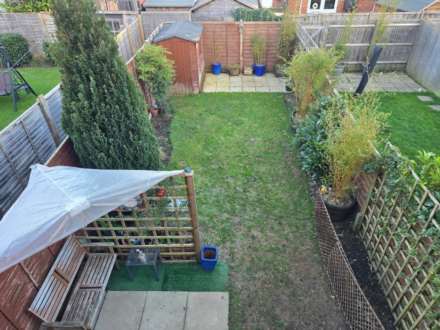 Laurel Close, Worthing, Image 2