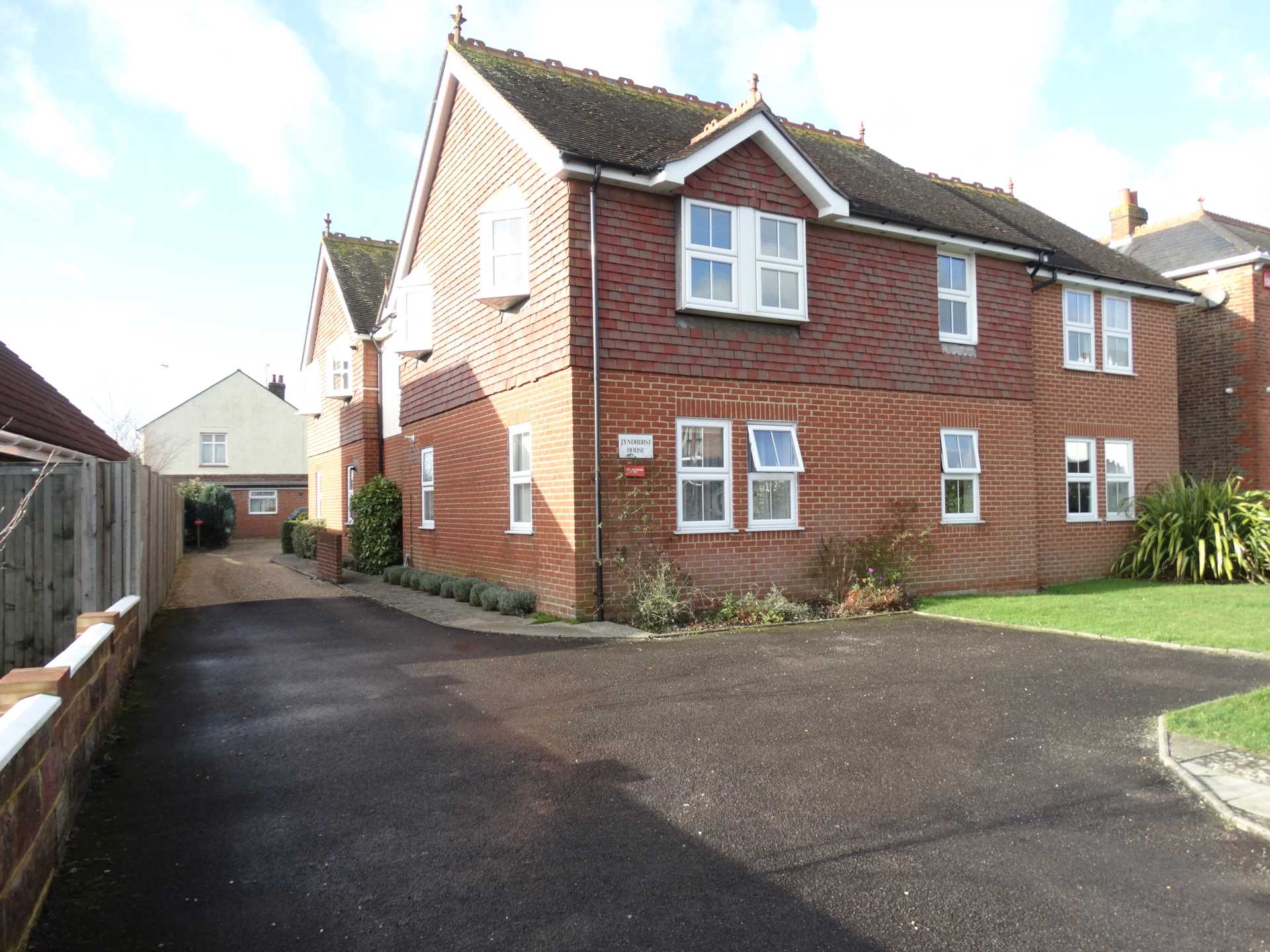 Lyndhurst Road, Chichester, Image 1