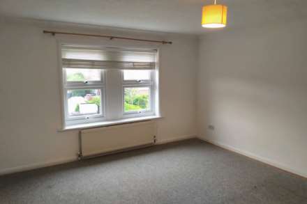 Lyndhurst Road, Chichester, Image 2