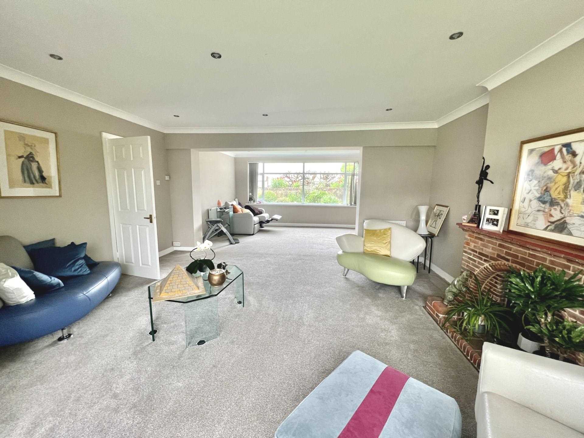 Manor Way, Elmer, Image 3