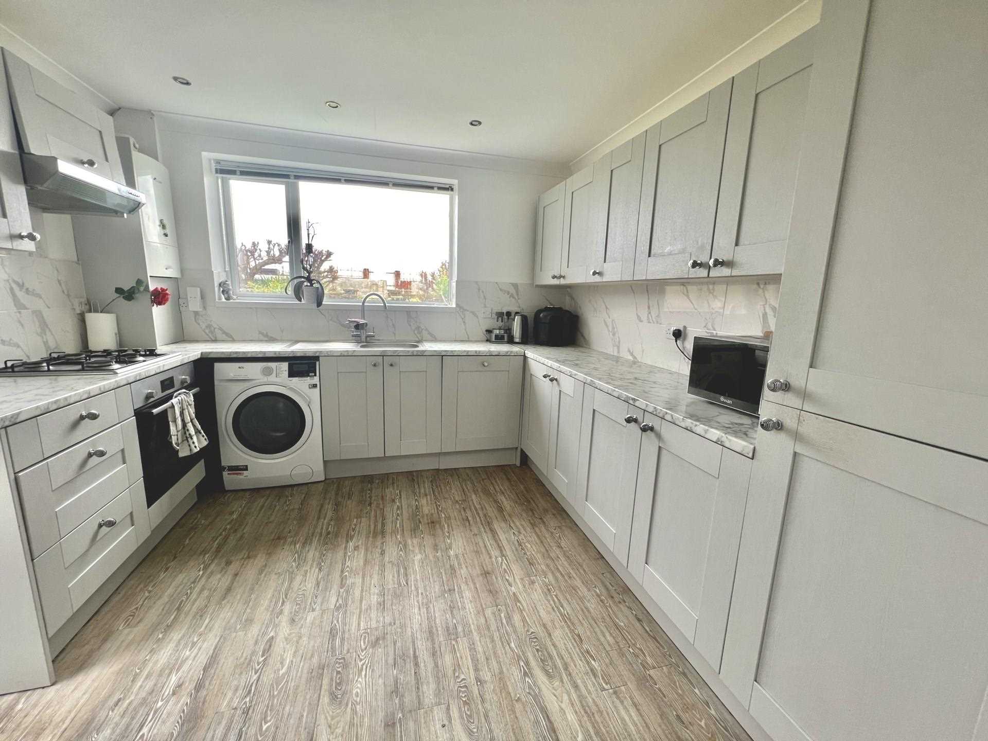 Manor Way, Elmer, Image 6