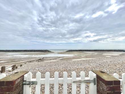 Manor Way, Elmer, Image 2