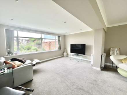 Manor Way, Elmer, Image 4