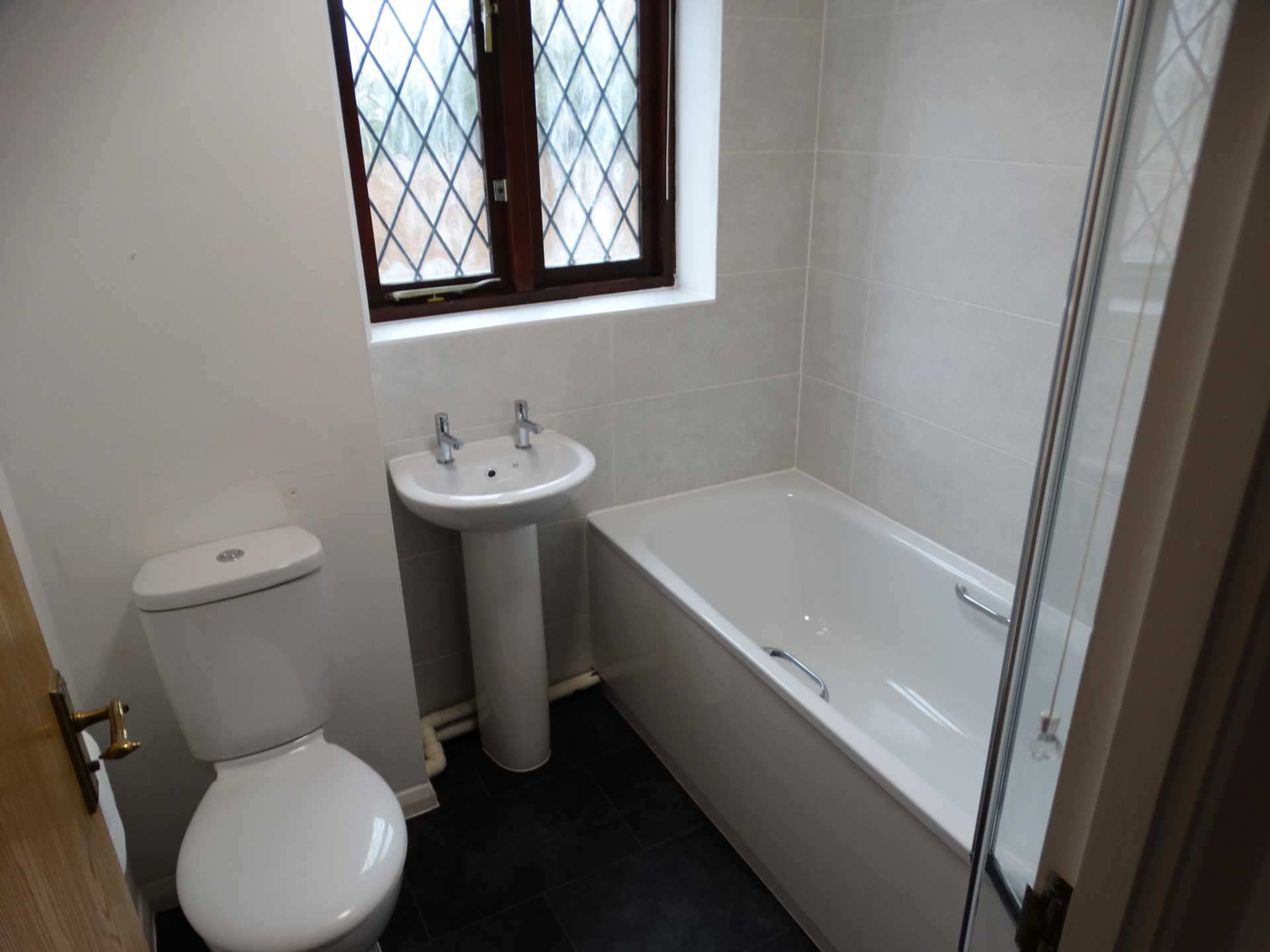 Satinwood Close, Middleton-On-Sea, Image 3