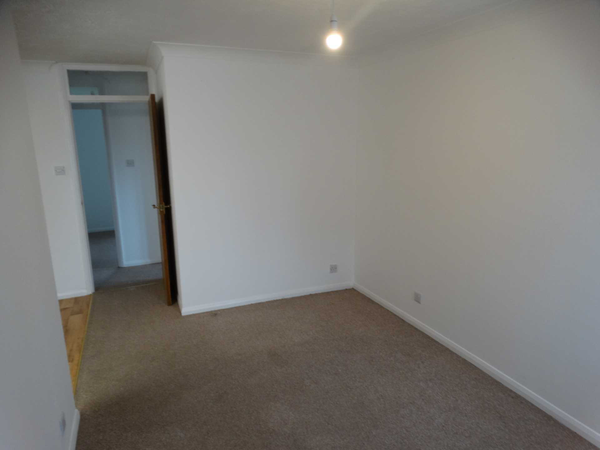 Satinwood Close, Middleton-On-Sea, Image 4