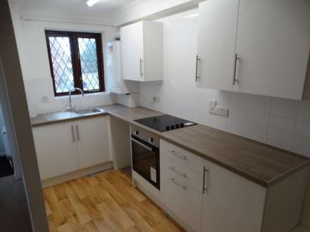 Satinwood Close, Middleton-On-Sea, Image 2