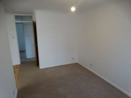 Satinwood Close, Middleton-On-Sea, Image 4