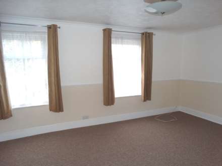 Wendlo Cottages, Bognor Regis, Image 4