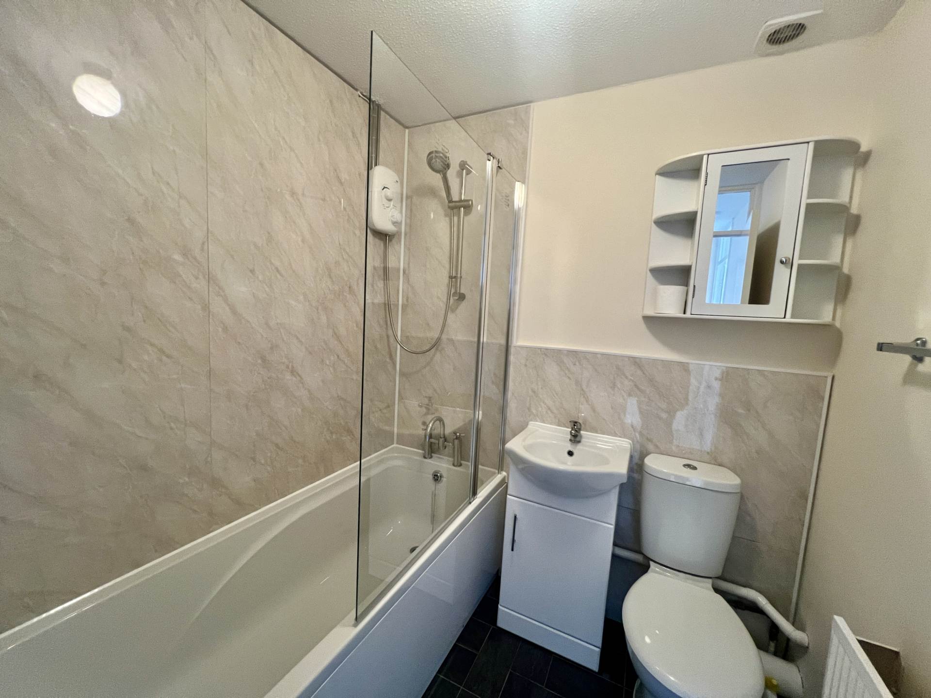 Chatsworth Road, Chichester, Image 4