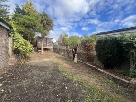 Melbourne Road, Chichester, Image 11