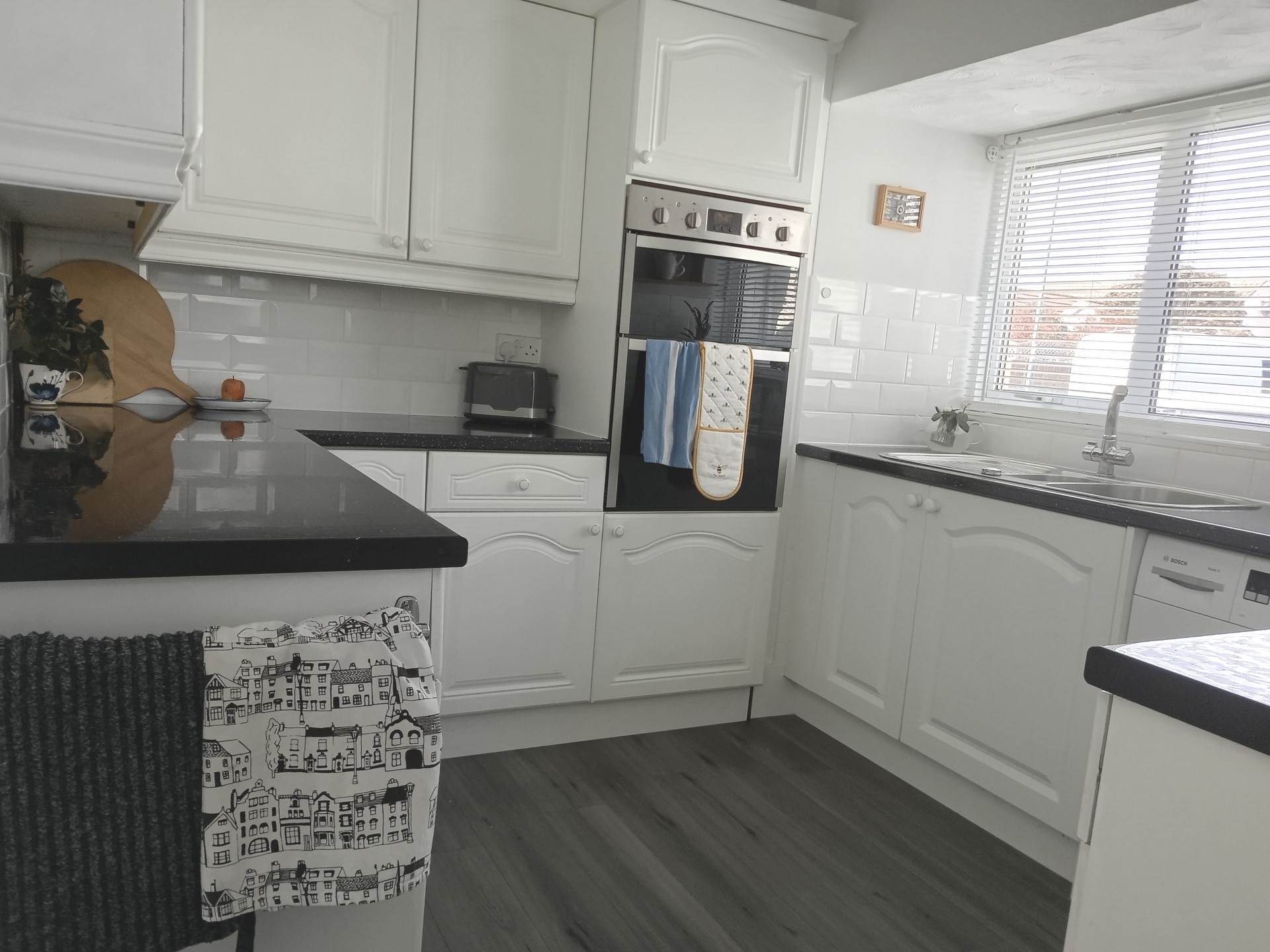 Halliwick Gardens, Felpham, Image 4