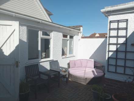 Halliwick Gardens, Felpham, Image 2