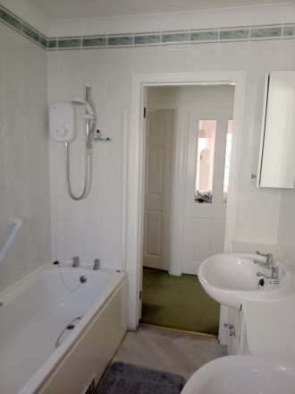 Halliwick Gardens, Felpham, Image 3