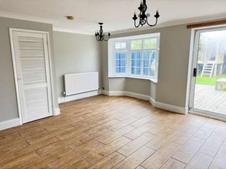 Binsted Avenue, Bognor Regis, Image 4