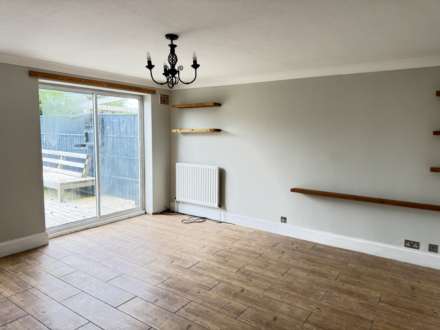 Binsted Avenue, Bognor Regis, Image 6