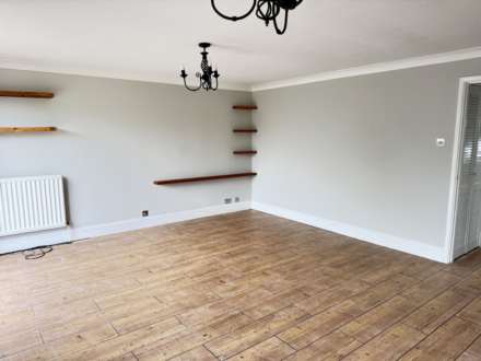 Binsted Avenue, Bognor Regis, Image 8