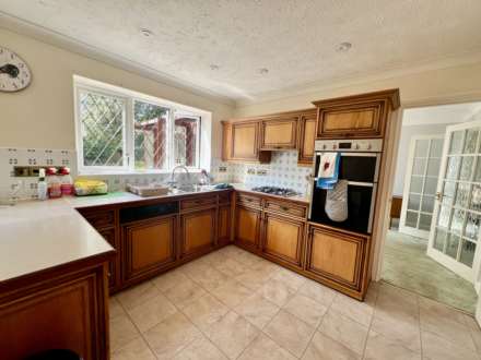 Alder Way, Middleton On Sea, Image 7