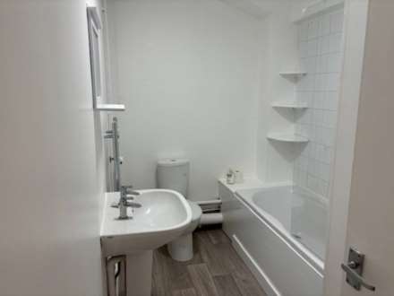 High Street, Selsey, Image 4