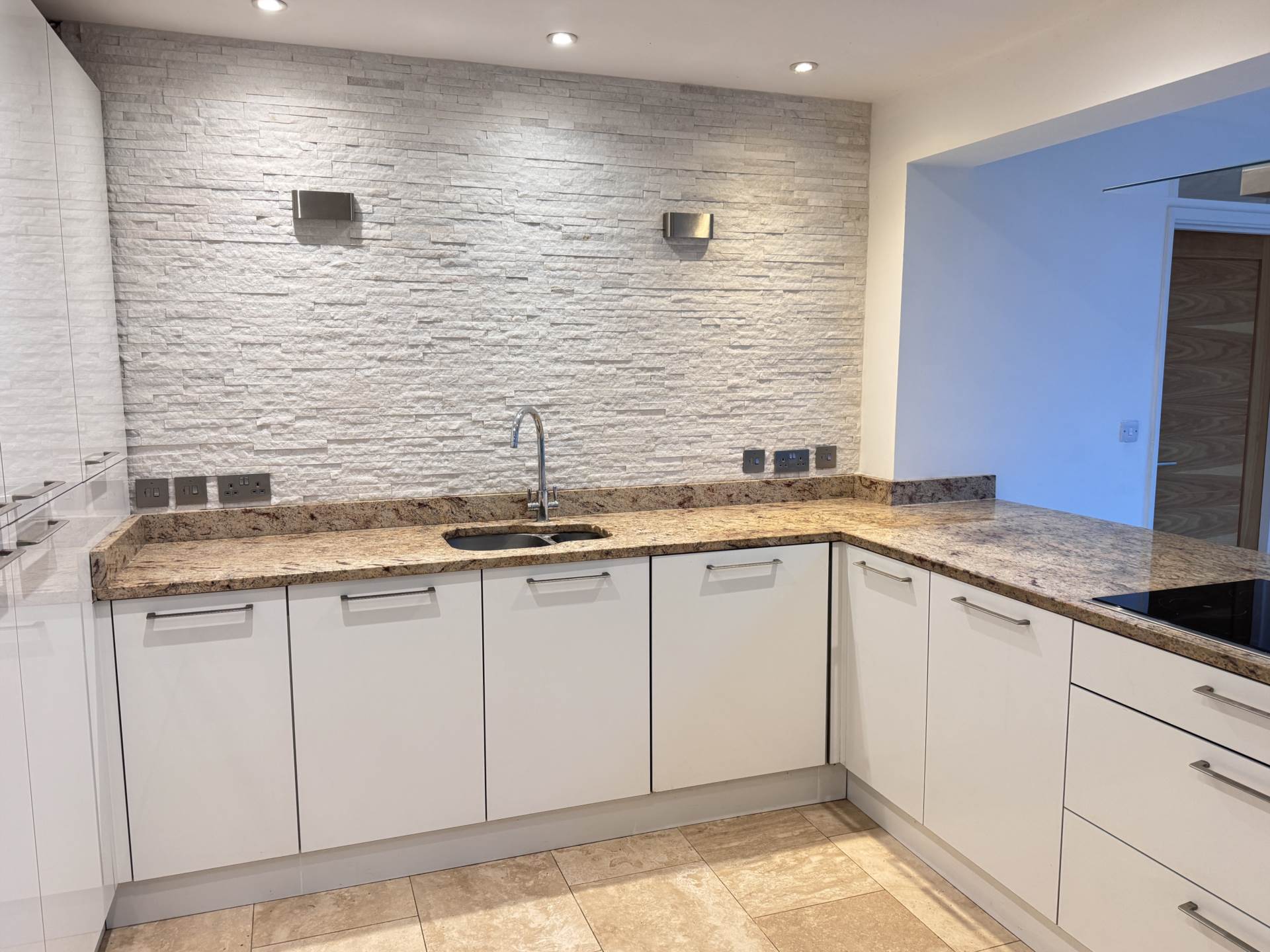 Halliwick Gardens, Felpham, Image 2