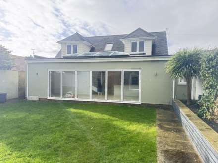 Halliwick Gardens, Felpham, Image 10