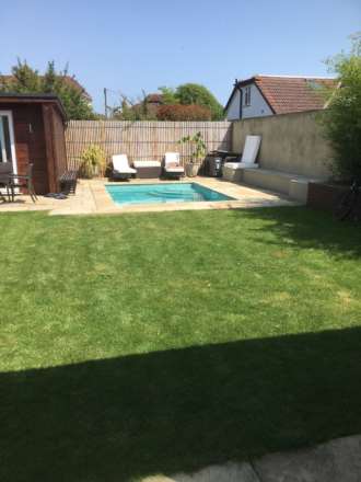 Halliwick Gardens, Felpham, Image 11