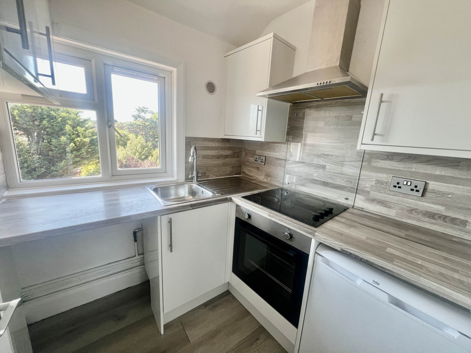 Nyewood Lane, Bognor Regis, Image 3