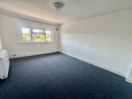 Nyewood Lane, Bognor Regis, Image 4
