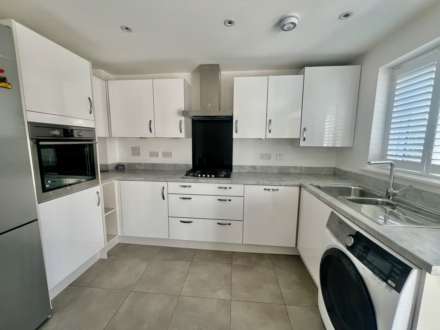 Fieldfare Lane, Barnham, Image 5