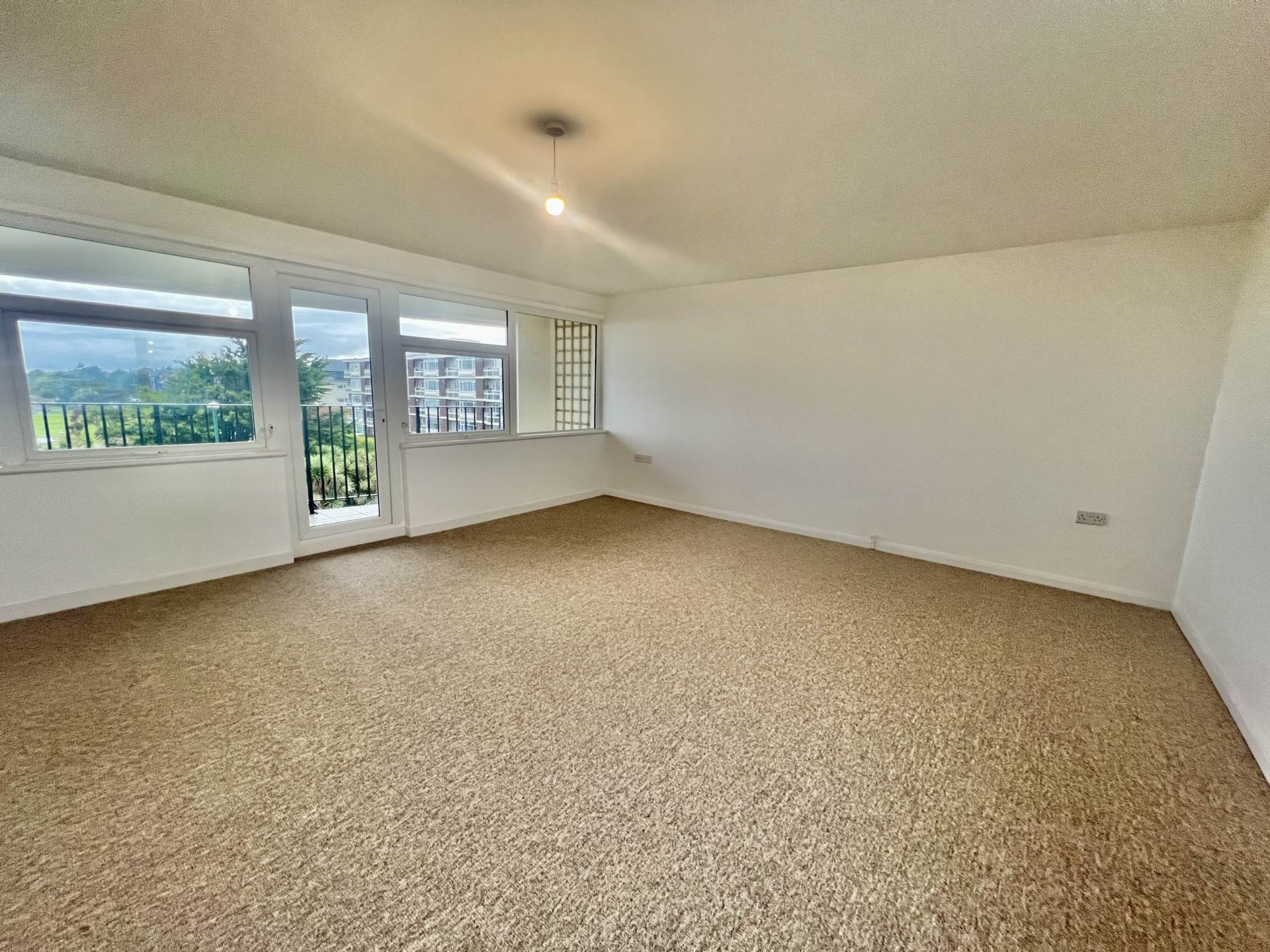 Nyewood Lane, Bognor Regis, Image 3