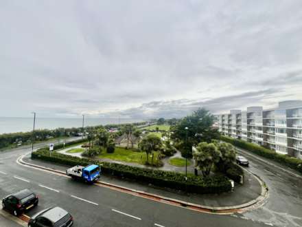 Nyewood Lane, Bognor Regis, Image 11