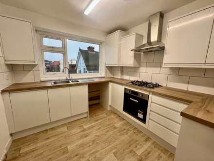 Nyewood Lane, Bognor Regis, Image 4